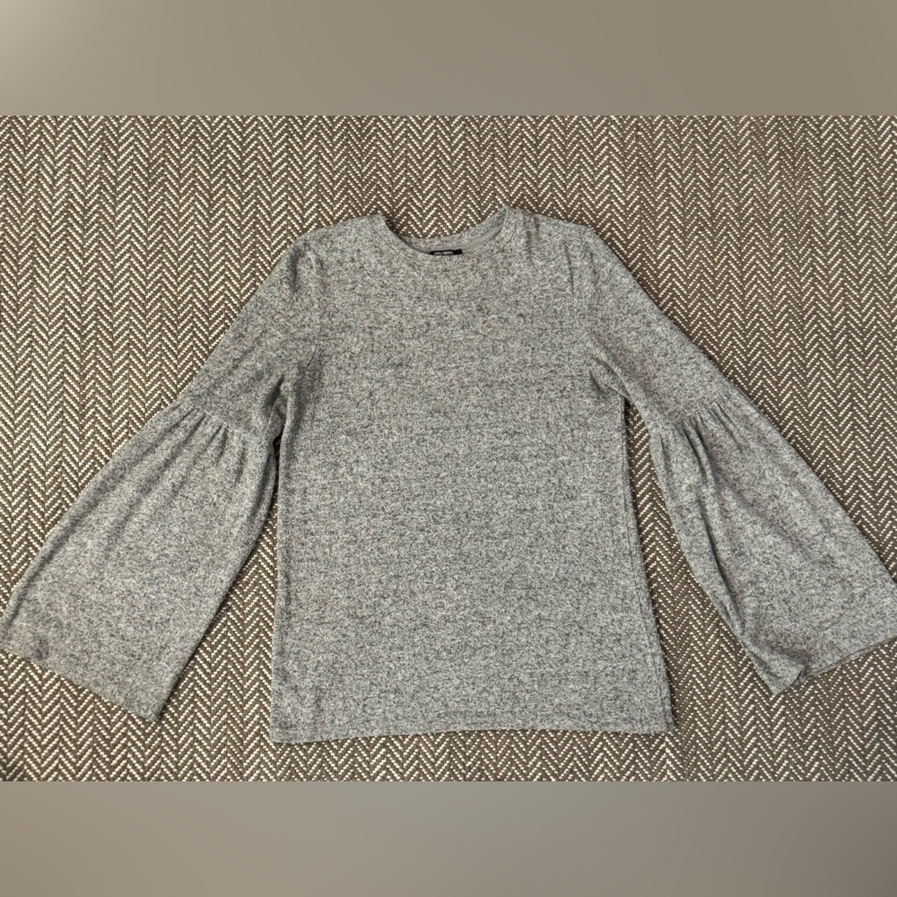 Zara Gray Bell Sleeve Blouse